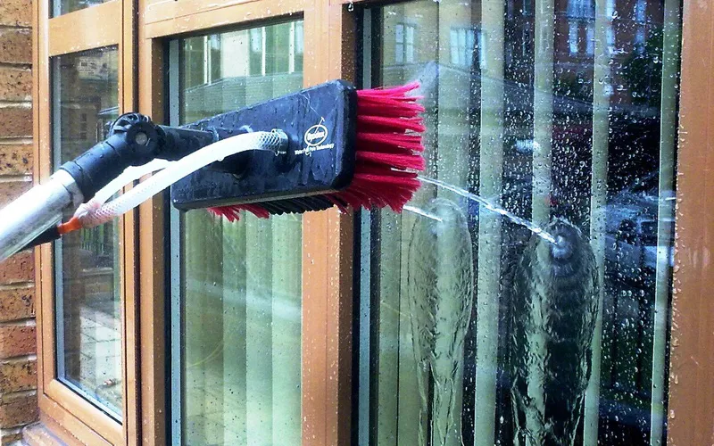 Pure-water window cleaning